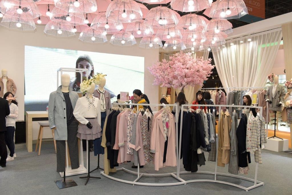 The motto 'New Makers' by CHIC interprets the progressive change in the Chinese fashion business 
