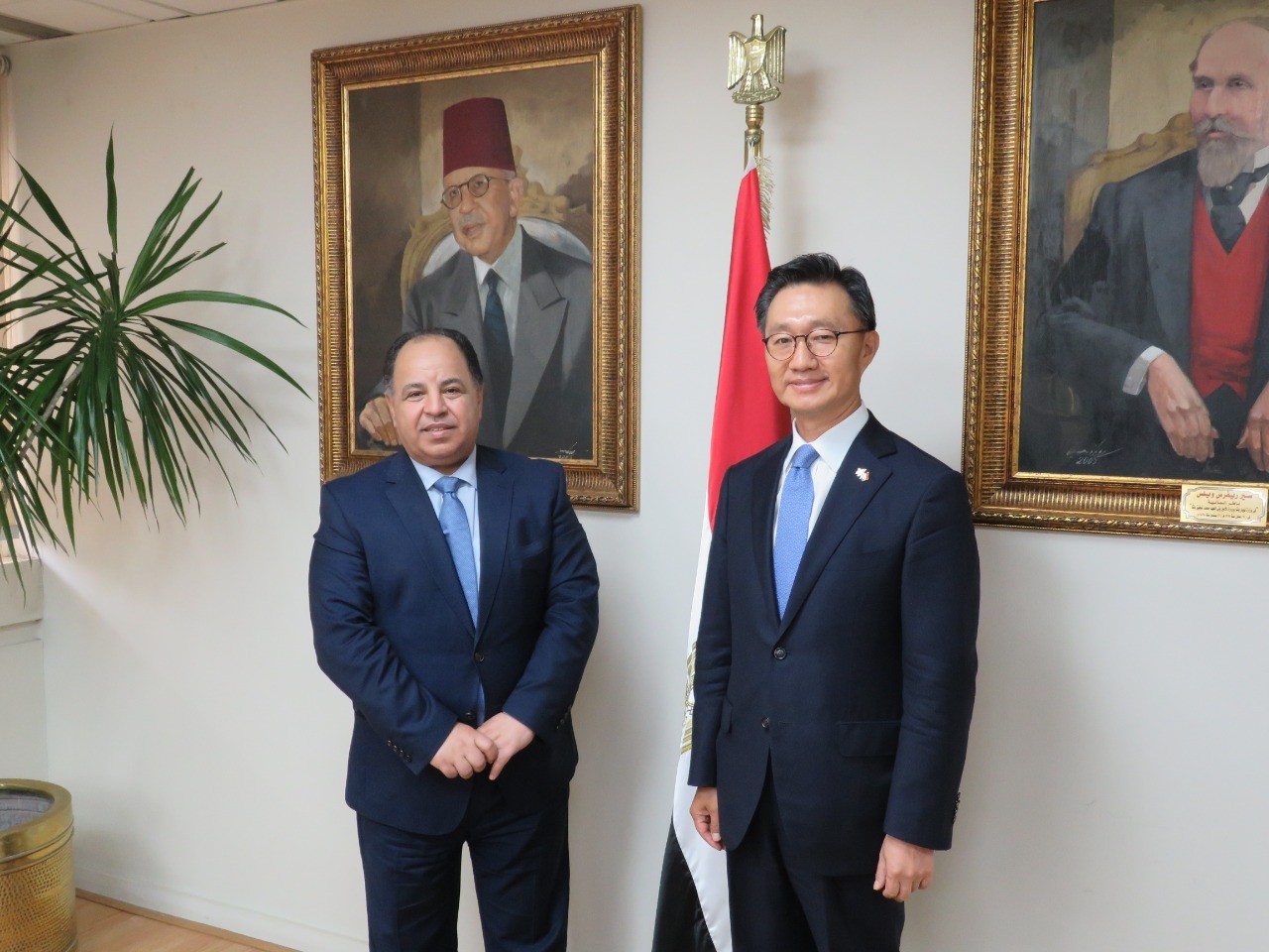 معيط خلال لقائه سفير كوريا الجنوبية: توجيهات رئاسية بتحفيز الاستثمارات في مصر خاصة الكورية