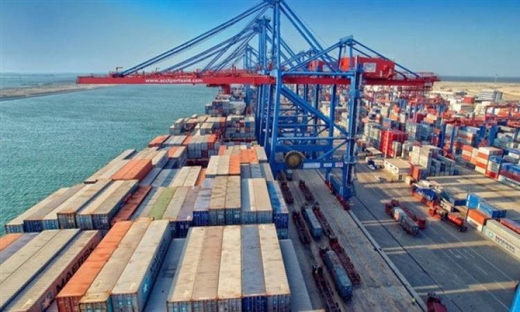 الصناعة تسمح للجمارك بتجاوز الزيادة الواردة عن الفواتير النهائية بما لا يتجاوز 5 فى المئة