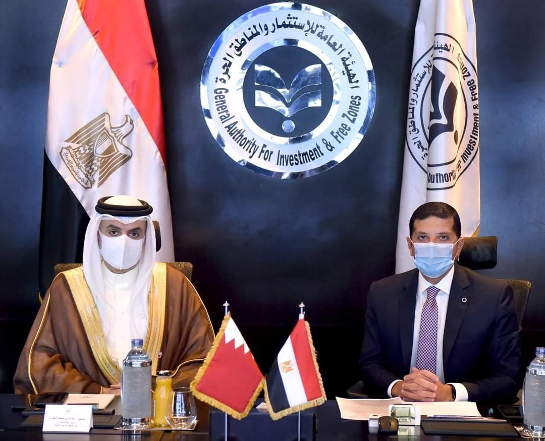 رئيس هيئة الاستثمار يبحث مع سفير البحرين سبل تعزيز الاستثمارات البحرينية فى مصر