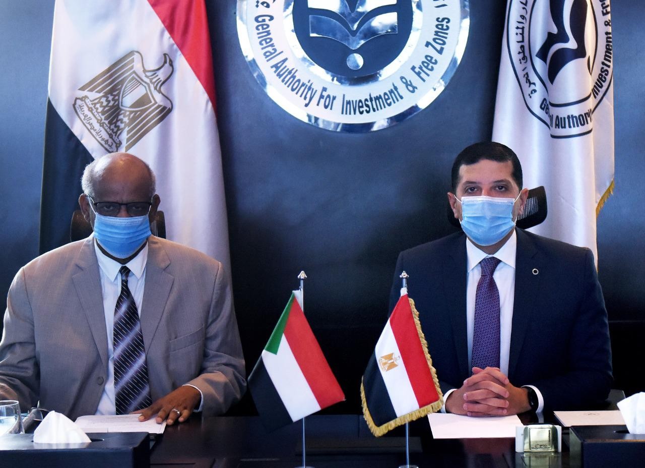الاستثمار تبحث تعزيز الاستثمارات المتبادلة بين مصر والسودان