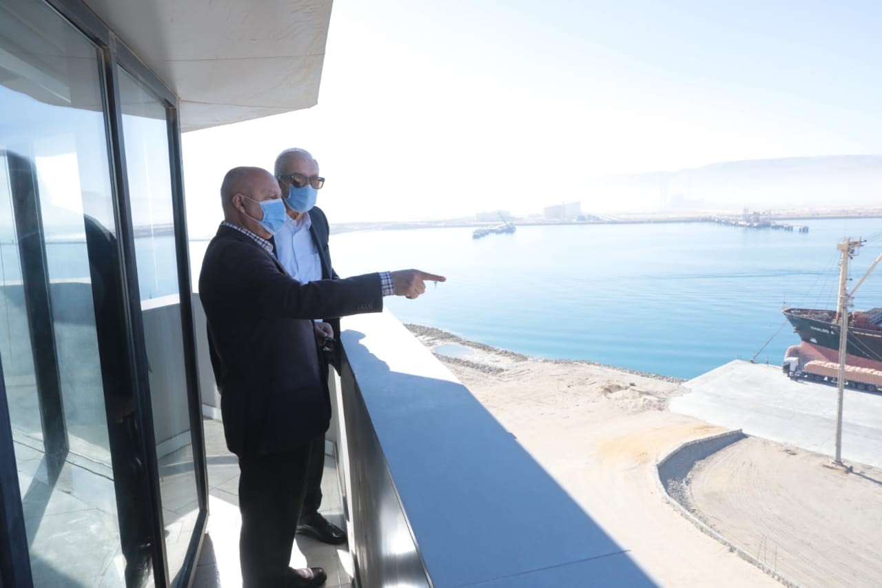 اقتصادية قناة السويس: الإنتهاء من تطوير ميناء السخنة خلال عامين