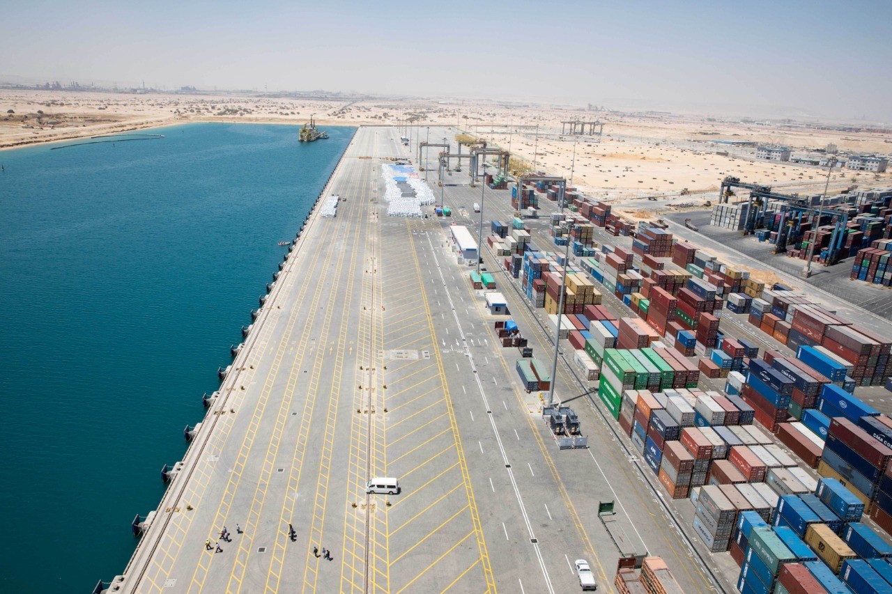 اقتصادية قناة السويس: الإنتهاء من تطوير ميناء السخنة خلال عامين