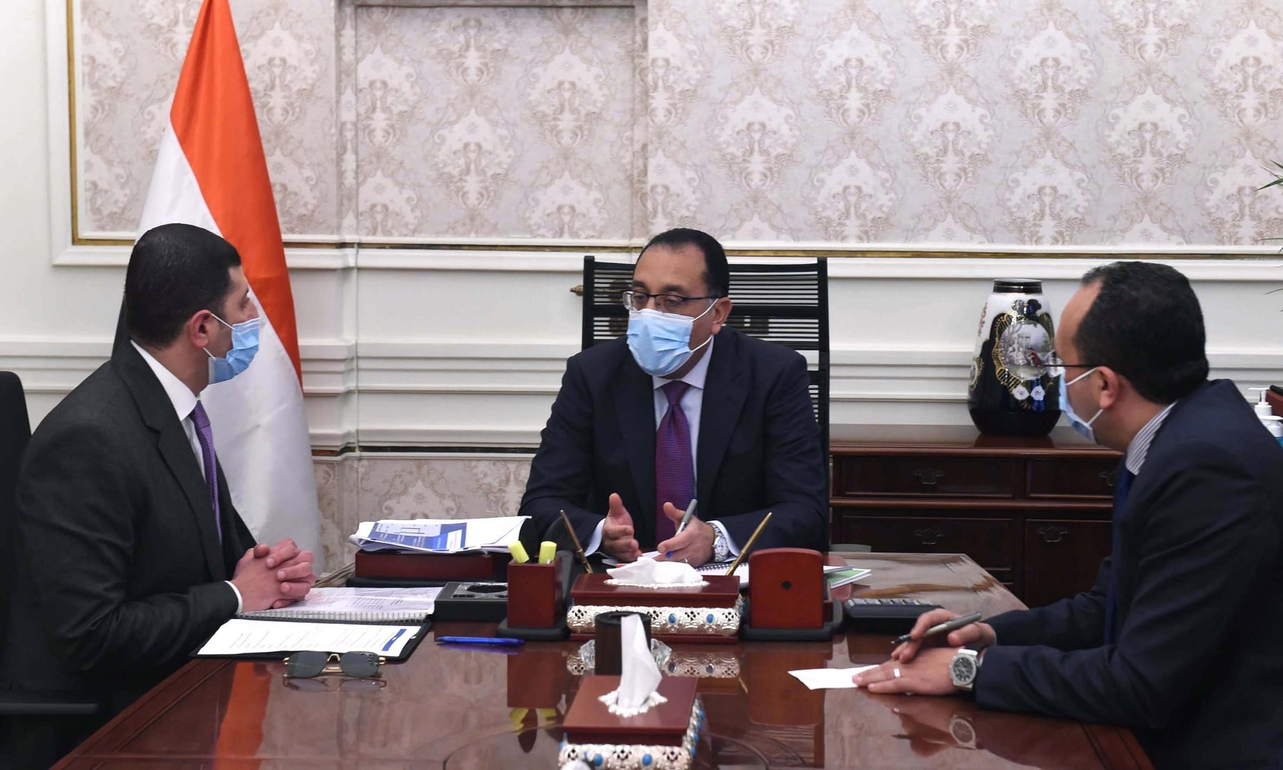 رئيس الوزراء يتابع جهود تشجيع ودعم الاستثمارات المحلية والأجنبية في مصر